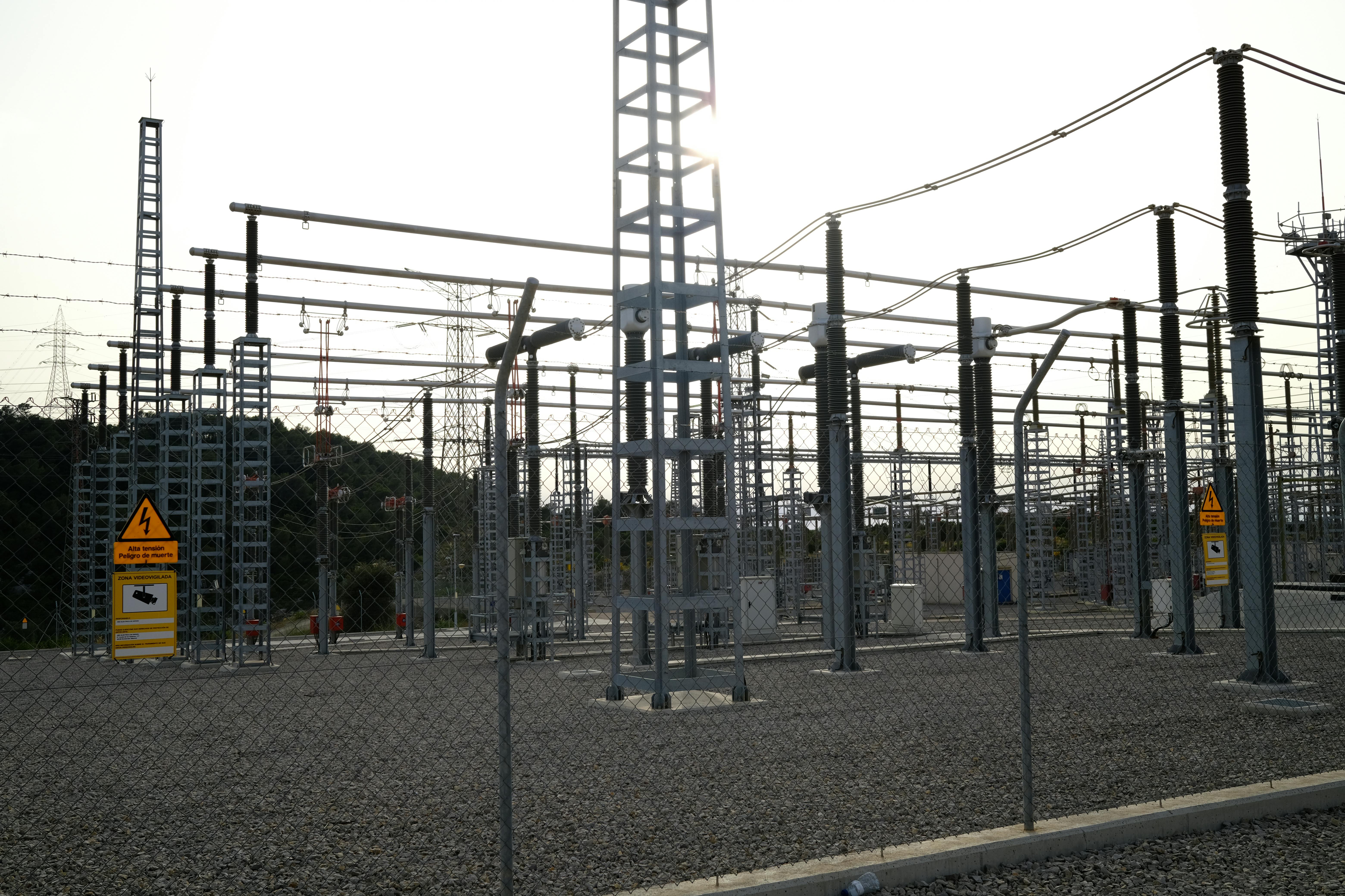 Servicios técnicos hasta 33 kV